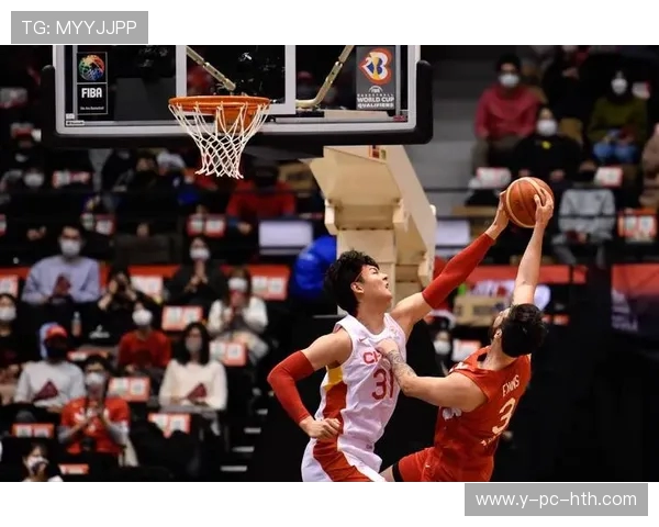 上海篮球队在世界杯预选赛中以61分稳居积分榜首位展现强劲实力